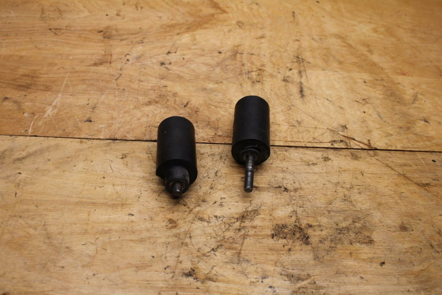 04-05 SUZUKI GSXR600 FRAME SLIDERS SET BB329
