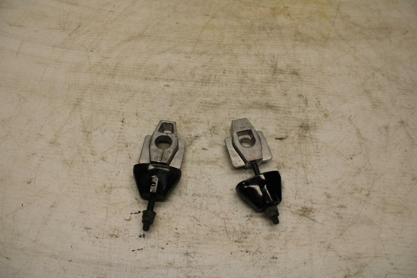 11-12 KAWASAKI NINJA 400 EX400 C CHAIN TENSIONER ADJUSTMENT BRACKETS BB358