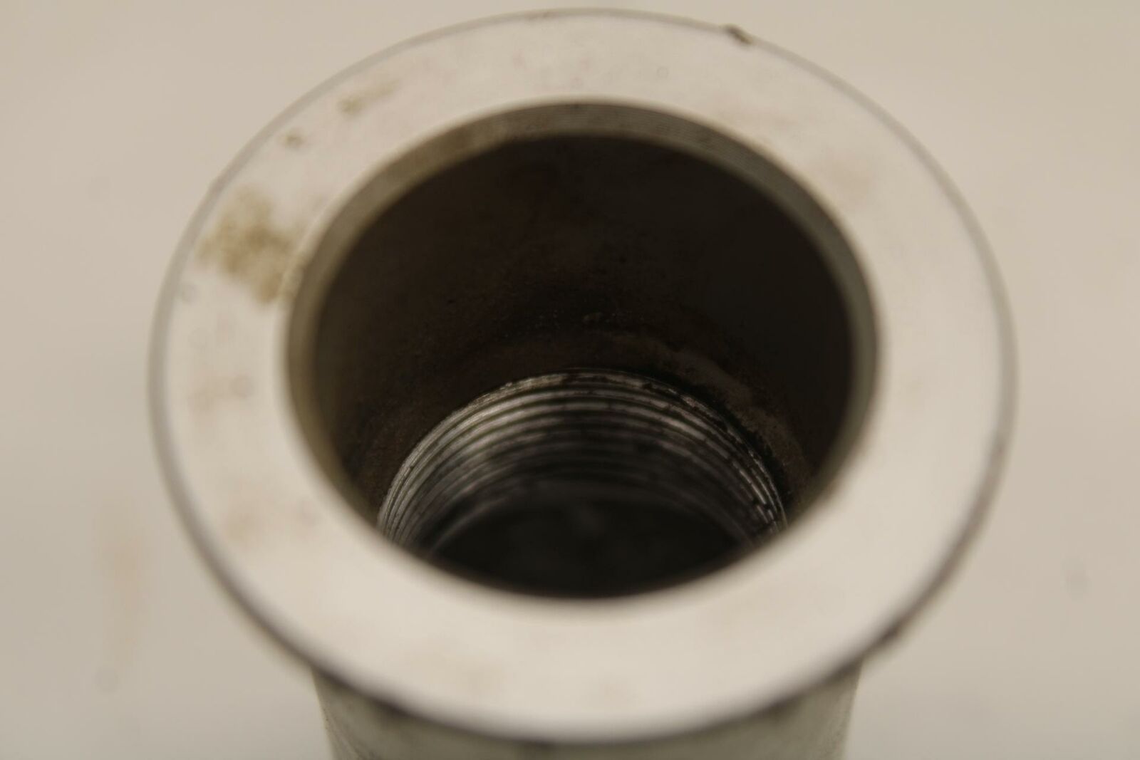 01-02 SUZUKI GSXR750 FRONT WHEEL RIM AXLE PIVOT BOLT BB402