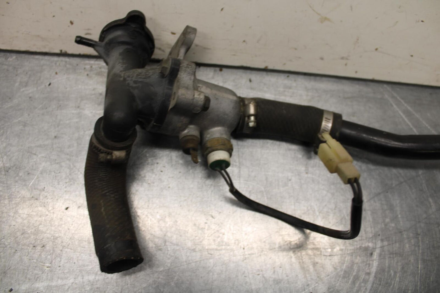 1995 Suzuki RF600R THERMOSTAT W HOUSING ASSEMBLY BB615