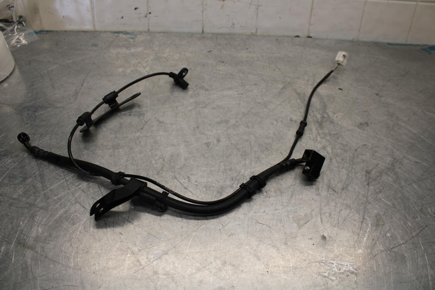 17-18 YAMAHA YZF R3 FRONT ABS BRAKE SENSOR W BRAKE LINE BB438