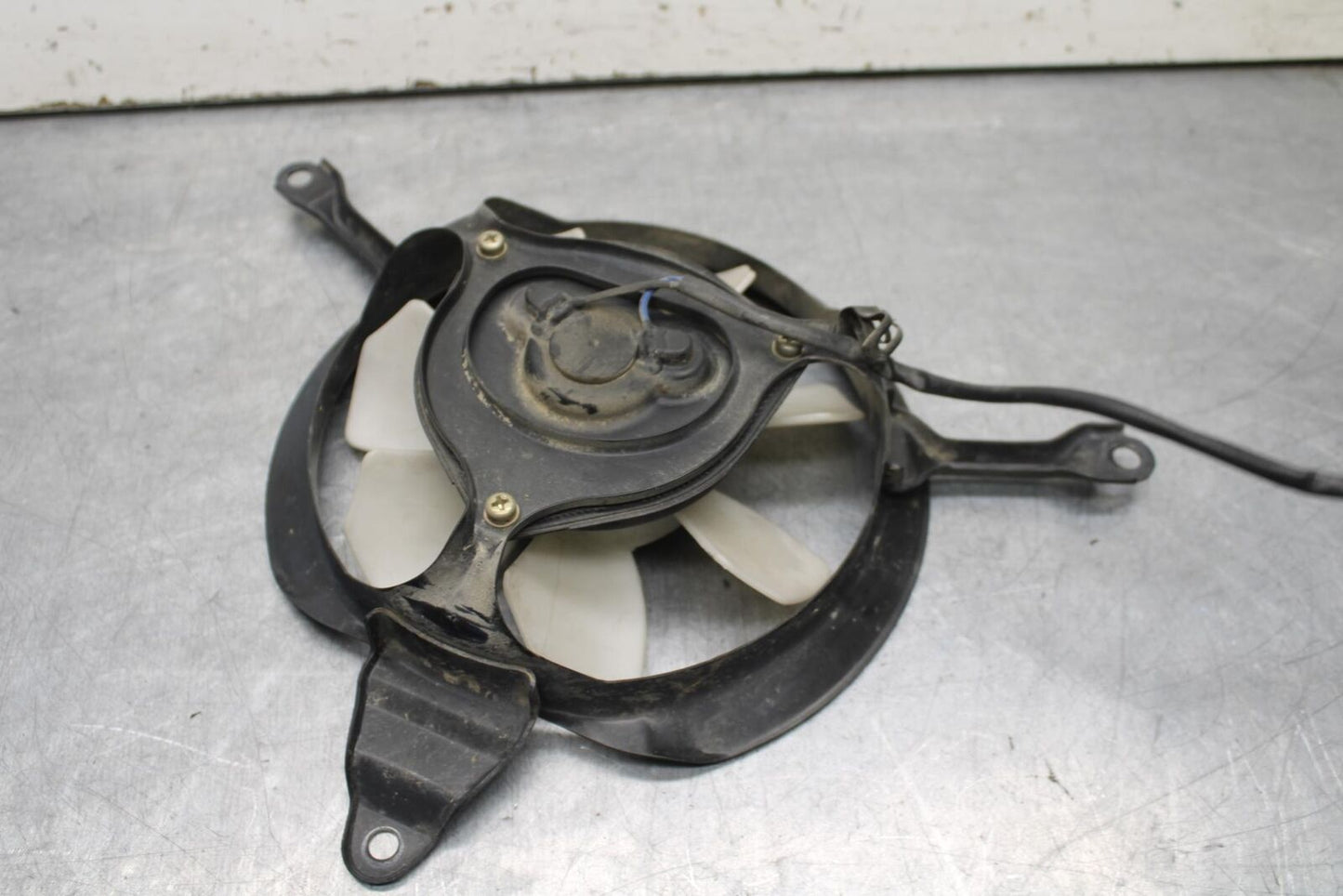 93-07 YAMAHA VMAX 1200 ENGINE RADIATOR COOLING FAN BB634