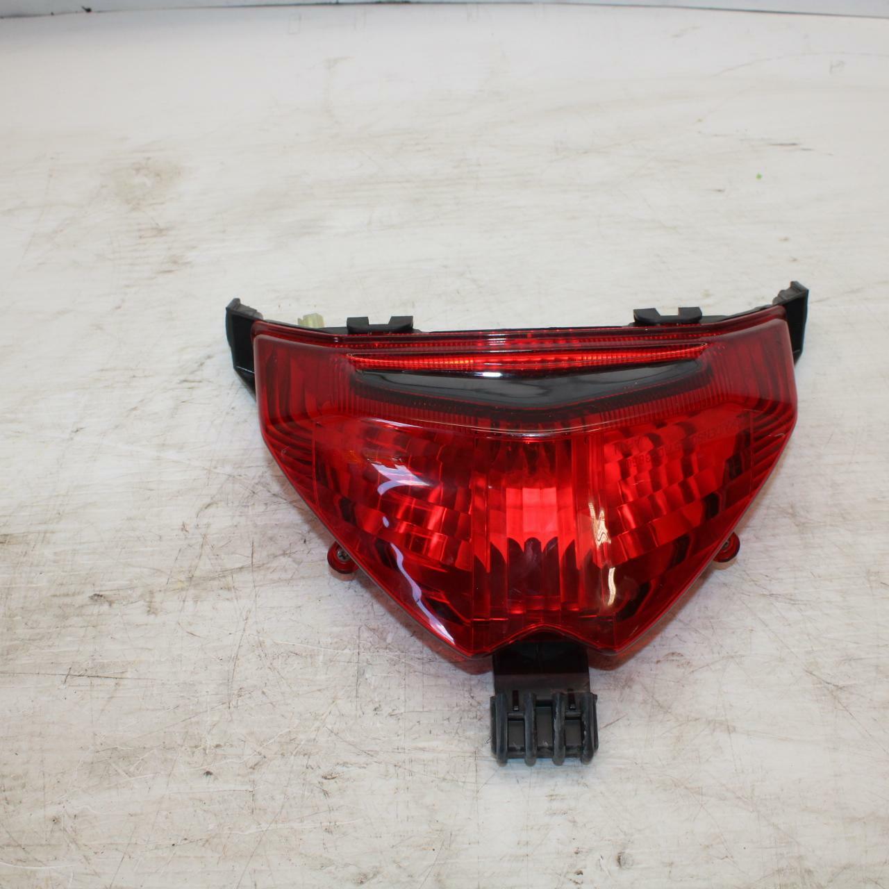 07-12 SUZUKI BANDIT 650F REAR TAIL TAILLIGHT BACK BRAKE LIGHT BB280