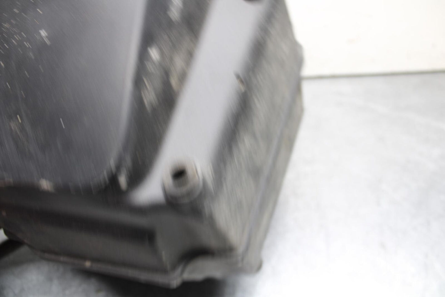 16-18 KTM 690 DUKE AIRBOX AIR INTAKE FILTER BOX BB631