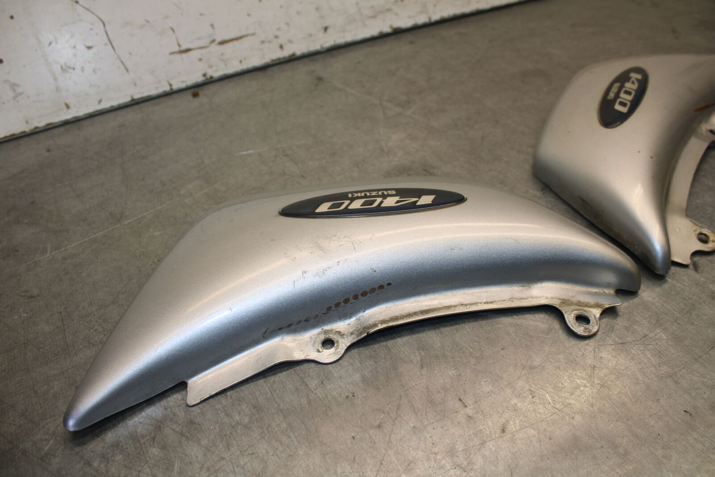 87-03 SUZUKI INTRUDER 1400 VS1400GLP SIDE COVER PANEL COWL FAIRING BB702