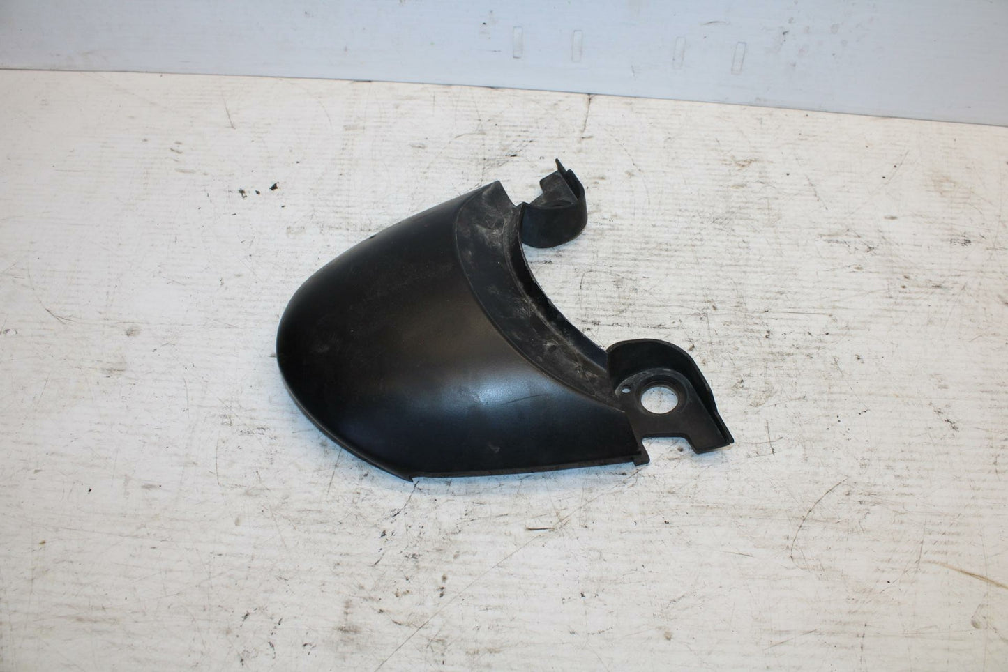 99-02 SUZUKI SV650S REAR TAILLIGHT BRAKE LIGHT TRIM BB299