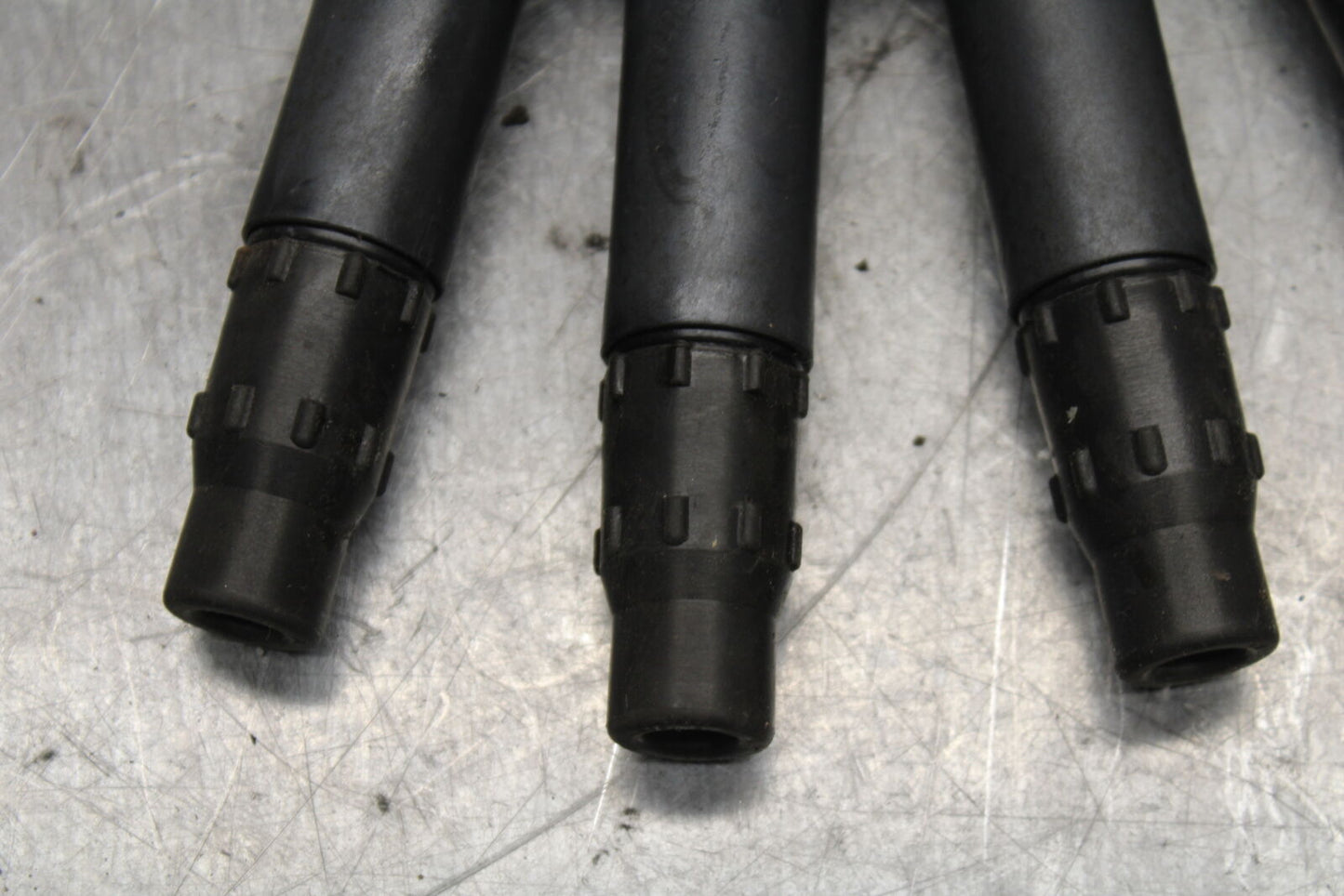 03-04 TRIUMPH DAYTONA 600 IGNITION COILS COIL SPARK PLUG CAPS BB745