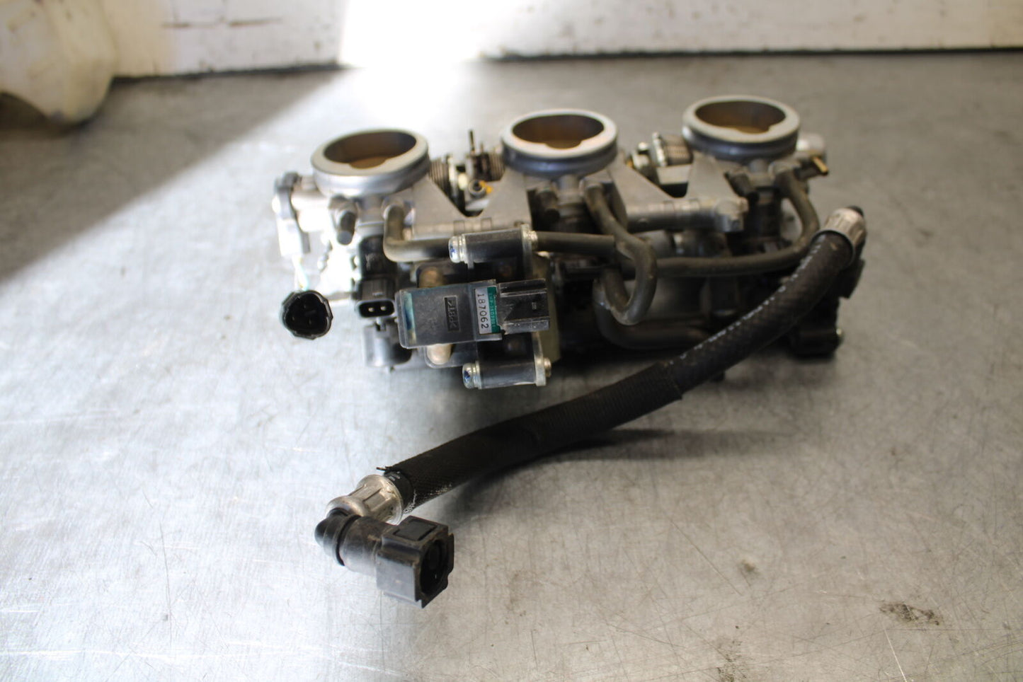 07-08 TRIUMPH DAYTONA 675 MAIN FUEL INJECTORS / THROTTLE BODIES T1240478 BB685