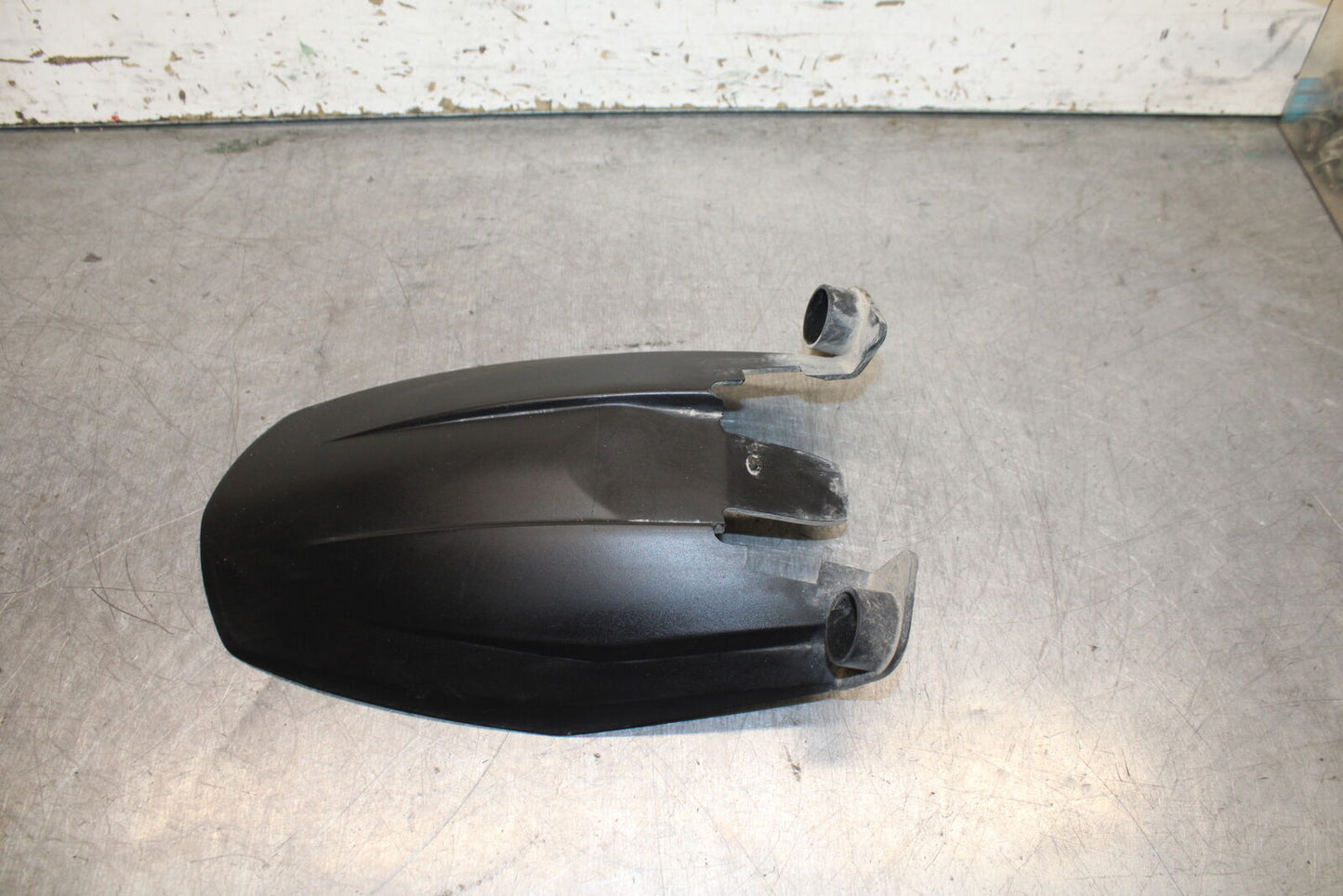 13-16 KTM 390 DUKE REAR BACK WHEEL TIRE HUGGER FENDER BB748