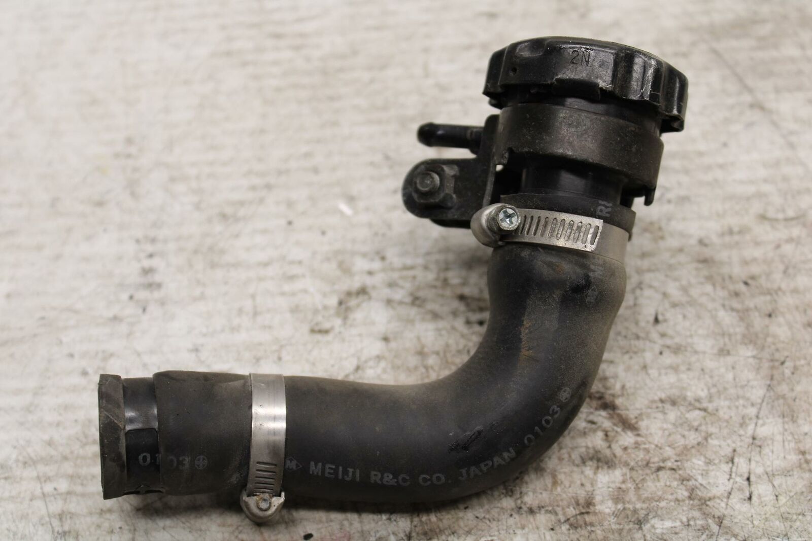 00-04 SUZUKI MARAUDER 800 VZ800 RADIATOR CAP BB305