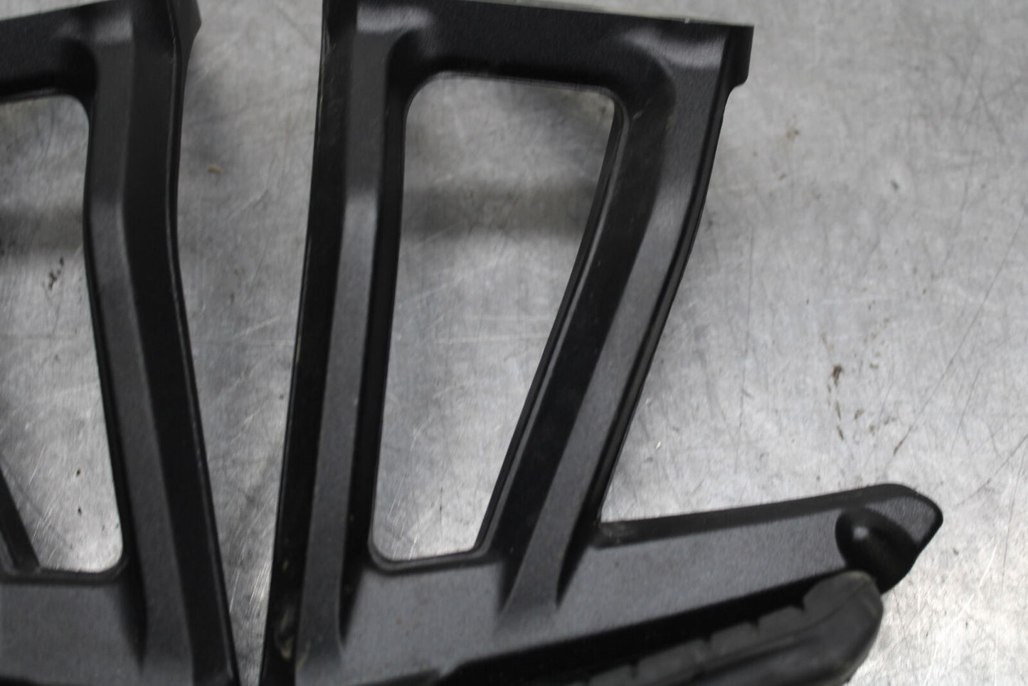 21-24 KTM 890 ADVENTURE R REAR BACK PASSENGER PEG SET PAIR BB723