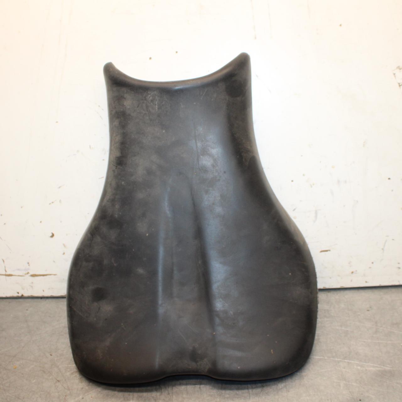 16-24 KTM 390 RC FRONT DRIVERS SEAT PAD SADDLE PILLION BB648