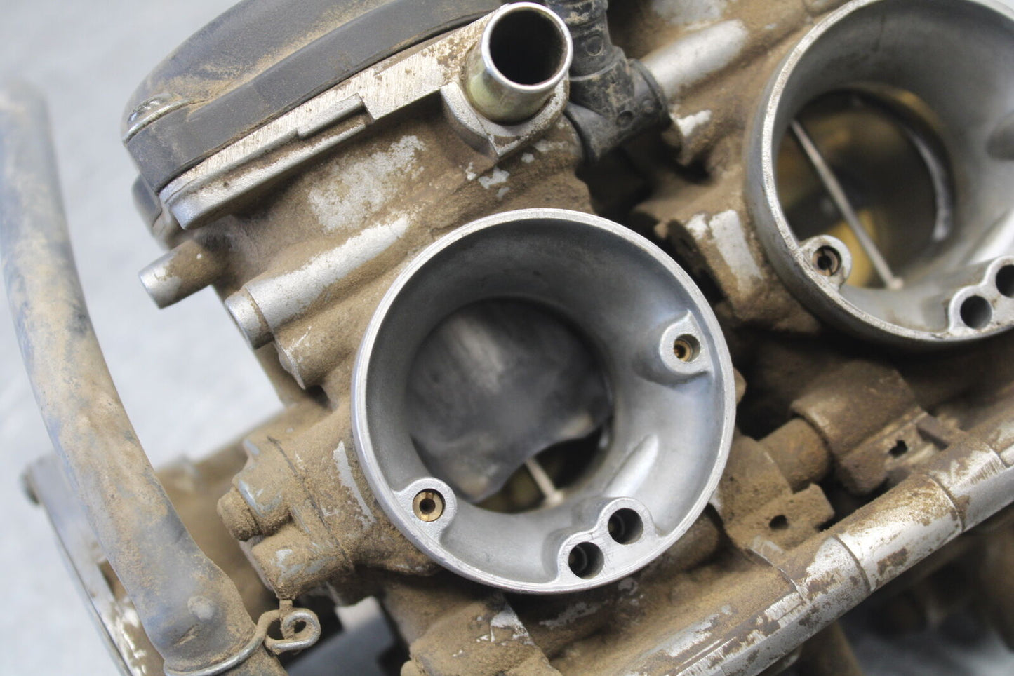 01-05 YAMAHA RAPTOR 660R CARB CARBURETOR 5LP-14900-30-00 BB695