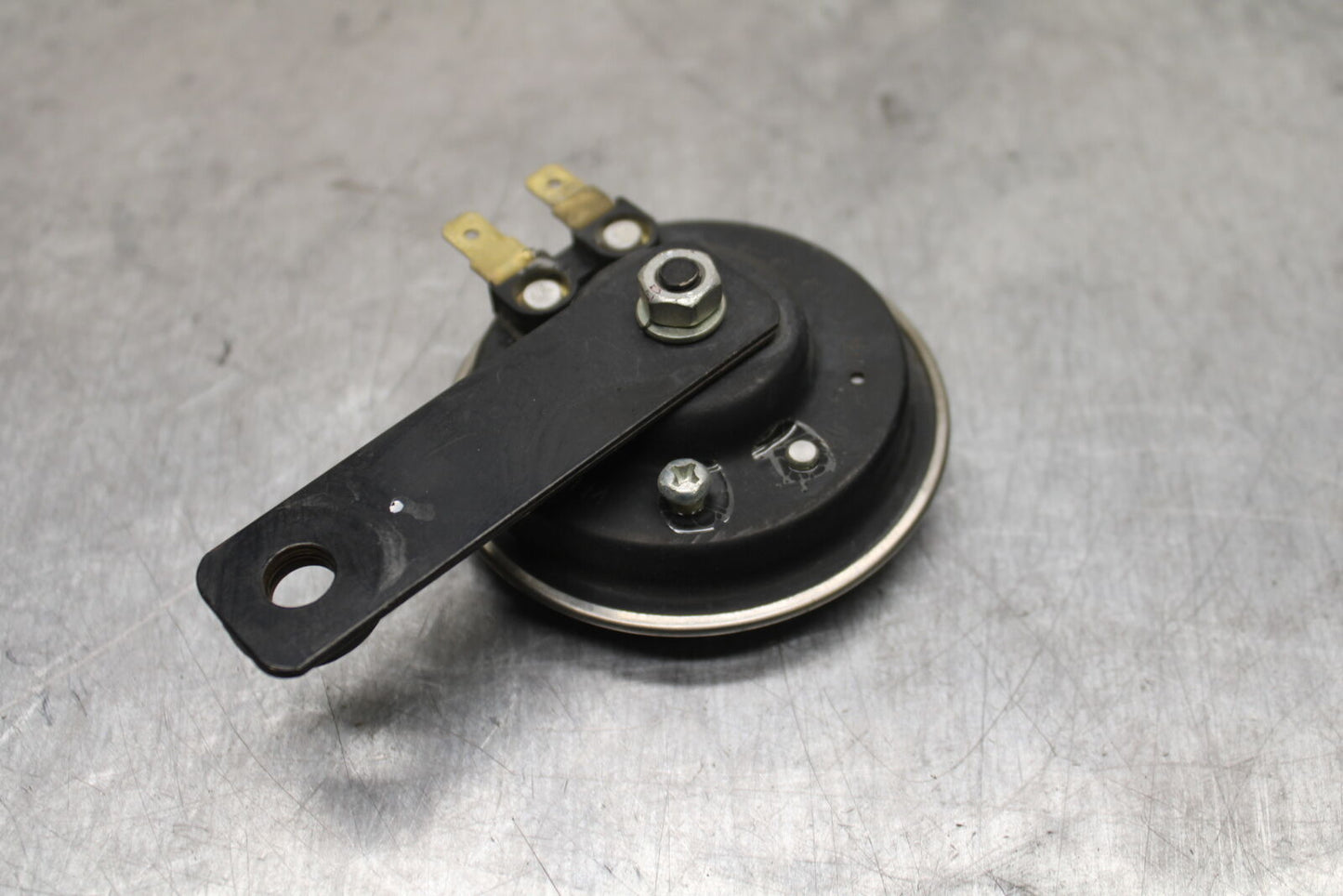 15-16 HONDA CB300F HORN SIGNAL BB740