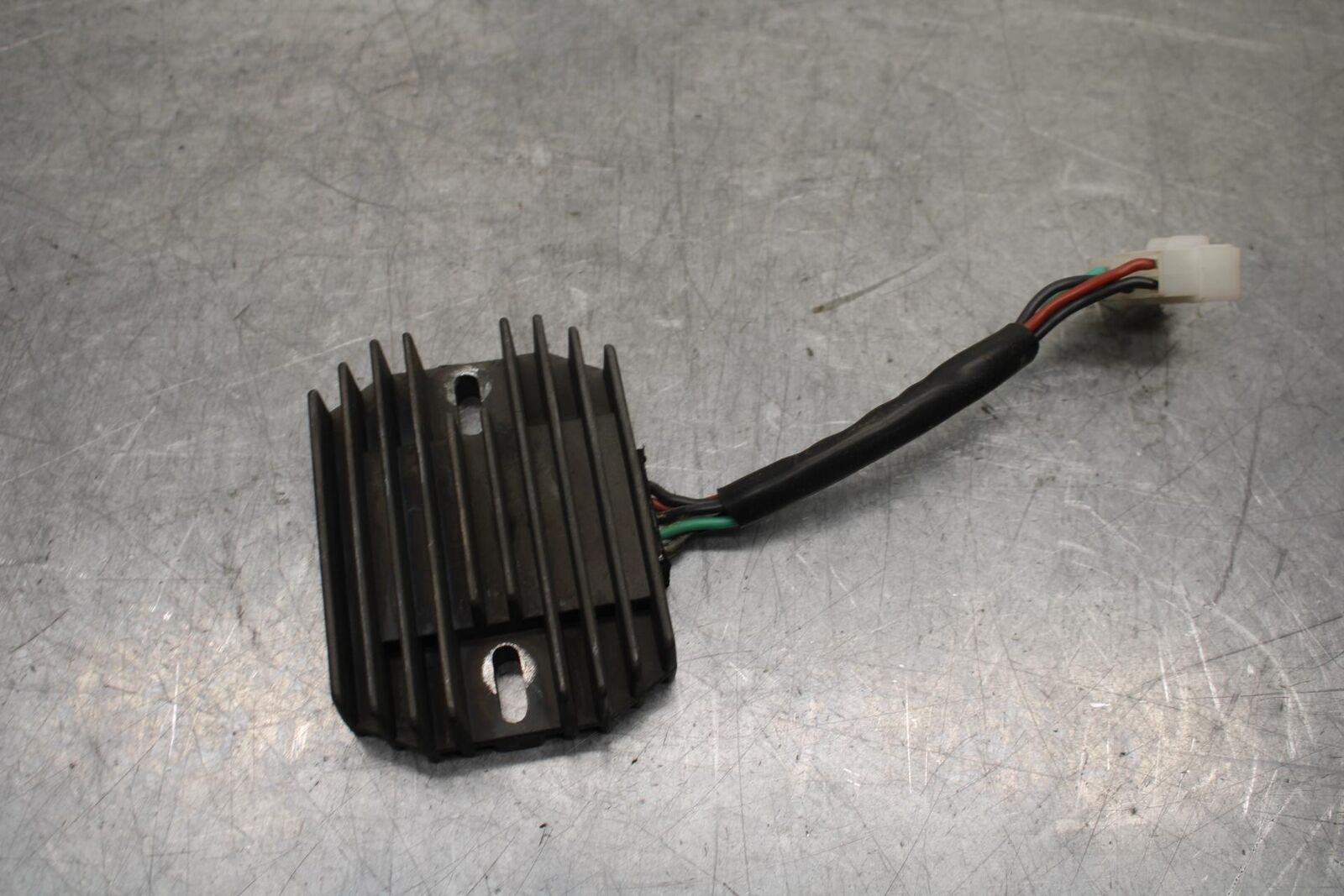 01-03 SUZUKI GSXR600 RECTIFIER VOLTAGE REGULATOR 32800-33E21 32800-47H00 BB633