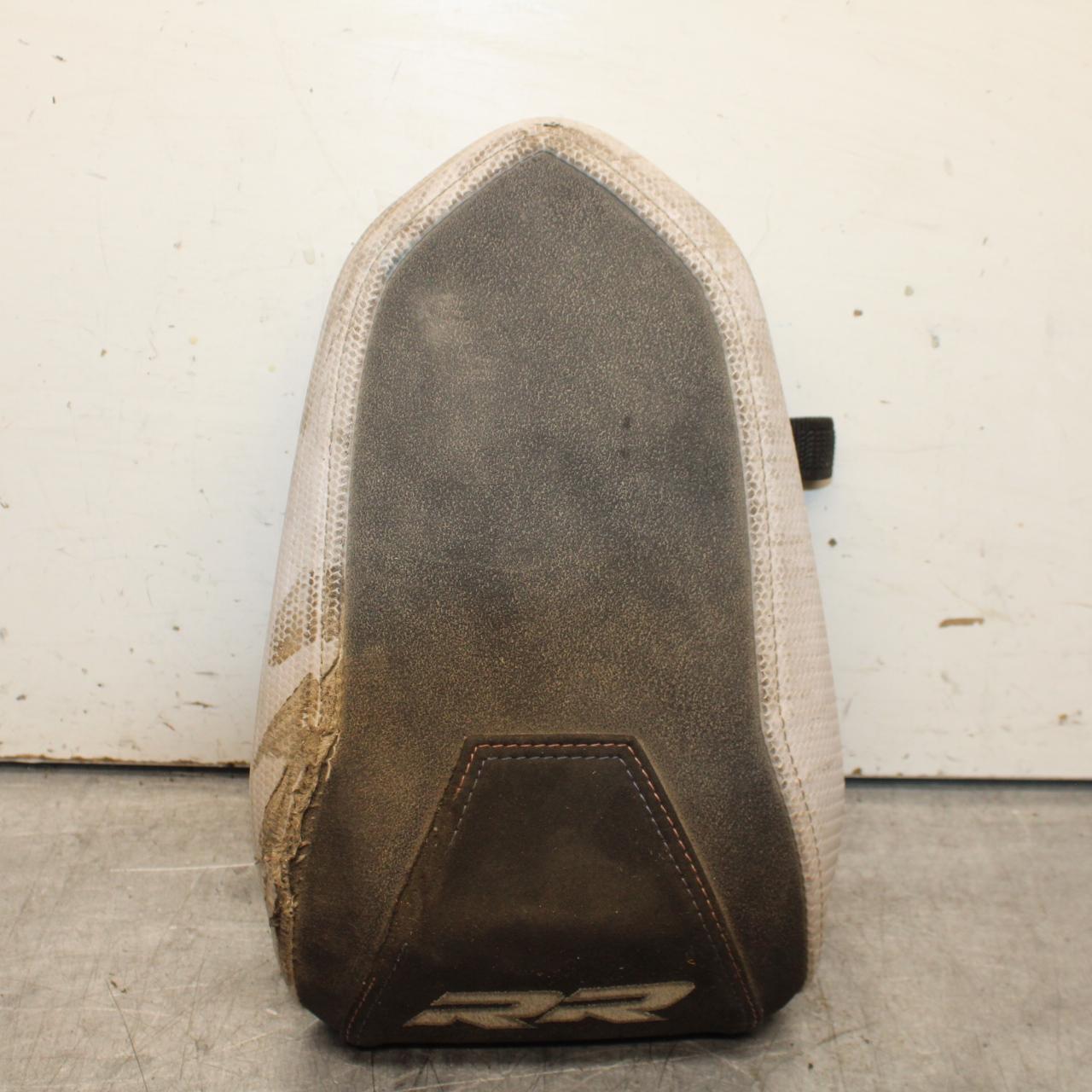21-23 BMW BMW M1000RR REAR BACK PASSENGER TANDEM SEAT PAD SADDLE PILLION BB623