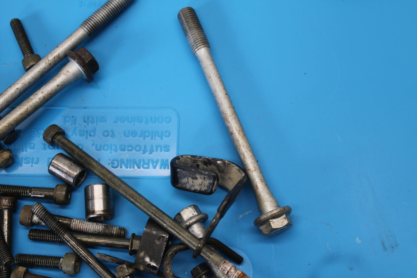 01-05 YAMAHA RAPTOR 660R ENGINE MOUNTING BOLTS HARDWARE MOTOR SCREWS BB695