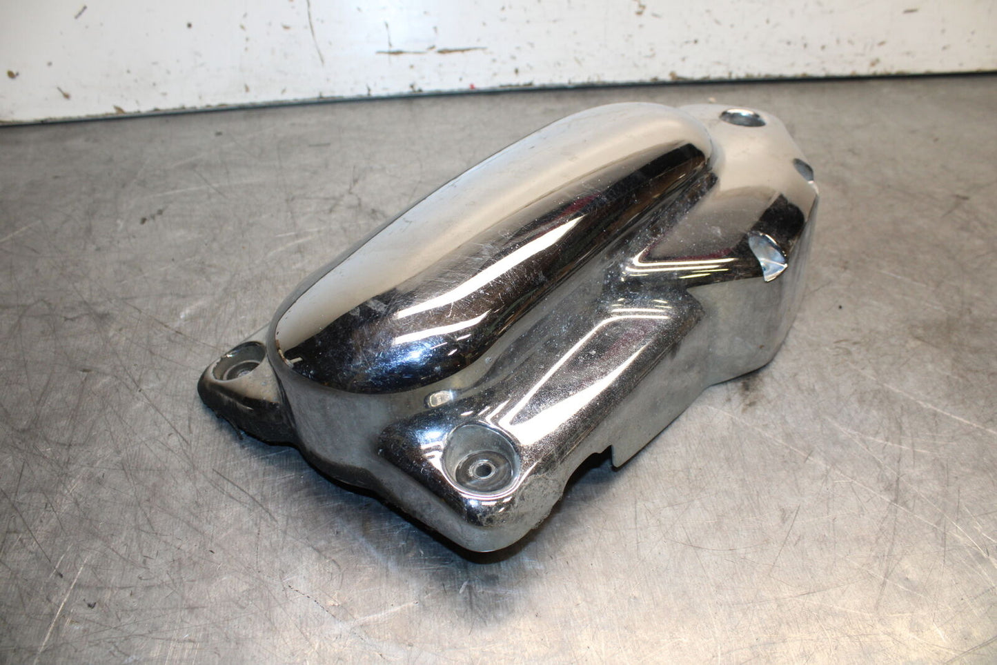 99-00 YAMAHA V STAR 1100 ENGINE SPROCKET COVER BB711