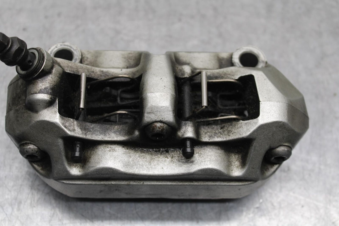 08-11 TRIUMPH SPEED TRIPLE BREMBO FRONT BRAKE CALIPER SET PAIR CALIPERS BB102