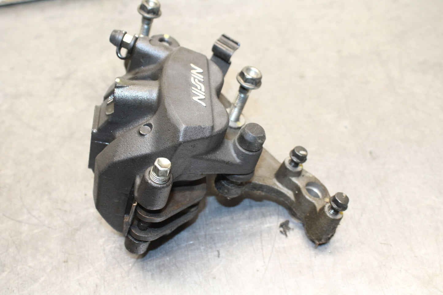 15-16 HONDA CB300F RIGHT FRONT BRAKE CALIPER BB740