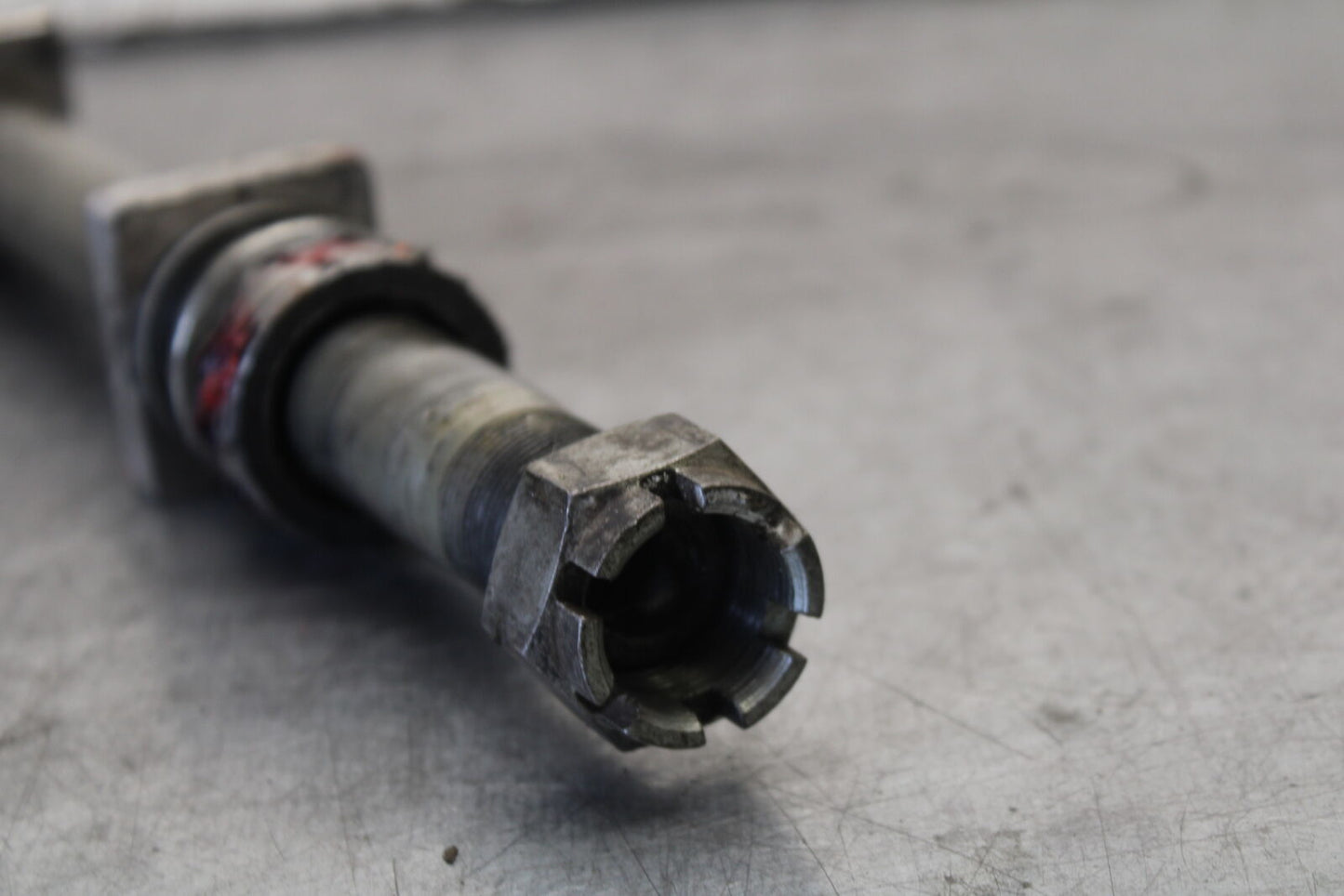 13-18 KAWASAKI NINJA ZX6R REAR AXLE BACK WHEEL RIM PIVOT BOLT AXEL BB682