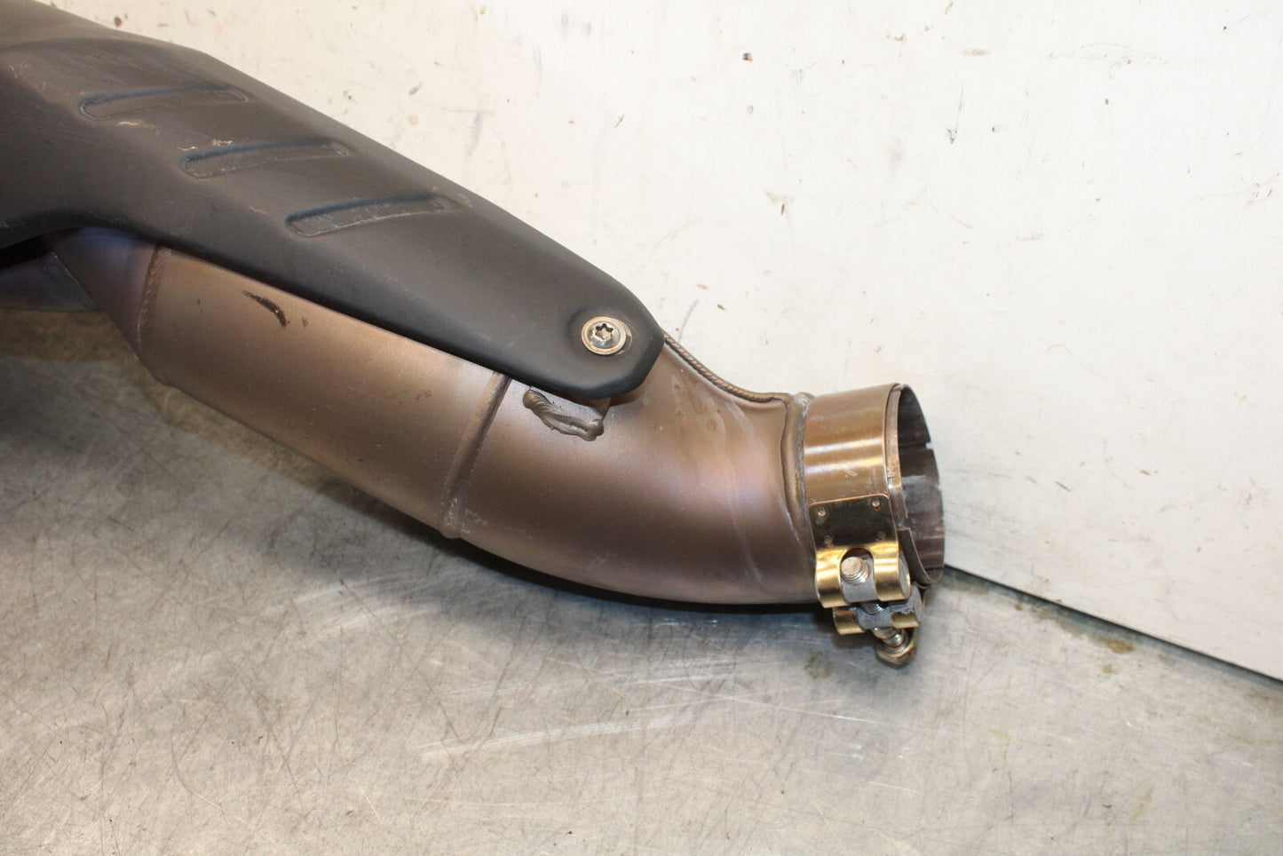 21-24 APRILIA RSV4 EXHAUST PIPE MUFFLER SLIP ON CAN SILENCER BB668