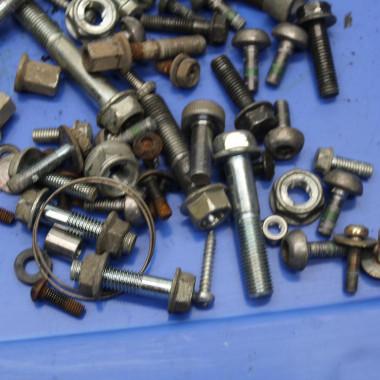 01-06 HONDA CBR600F4I MISCELLANEOUS MOUNTING BOLTS HARDWARE MOTOR SCREWS BB644