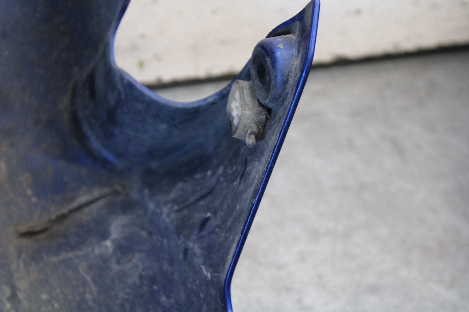 03-07 SUZUKI SV1000S FRONT WHEEL FENDER COWL FAIRING 35004-0129-17M BB657