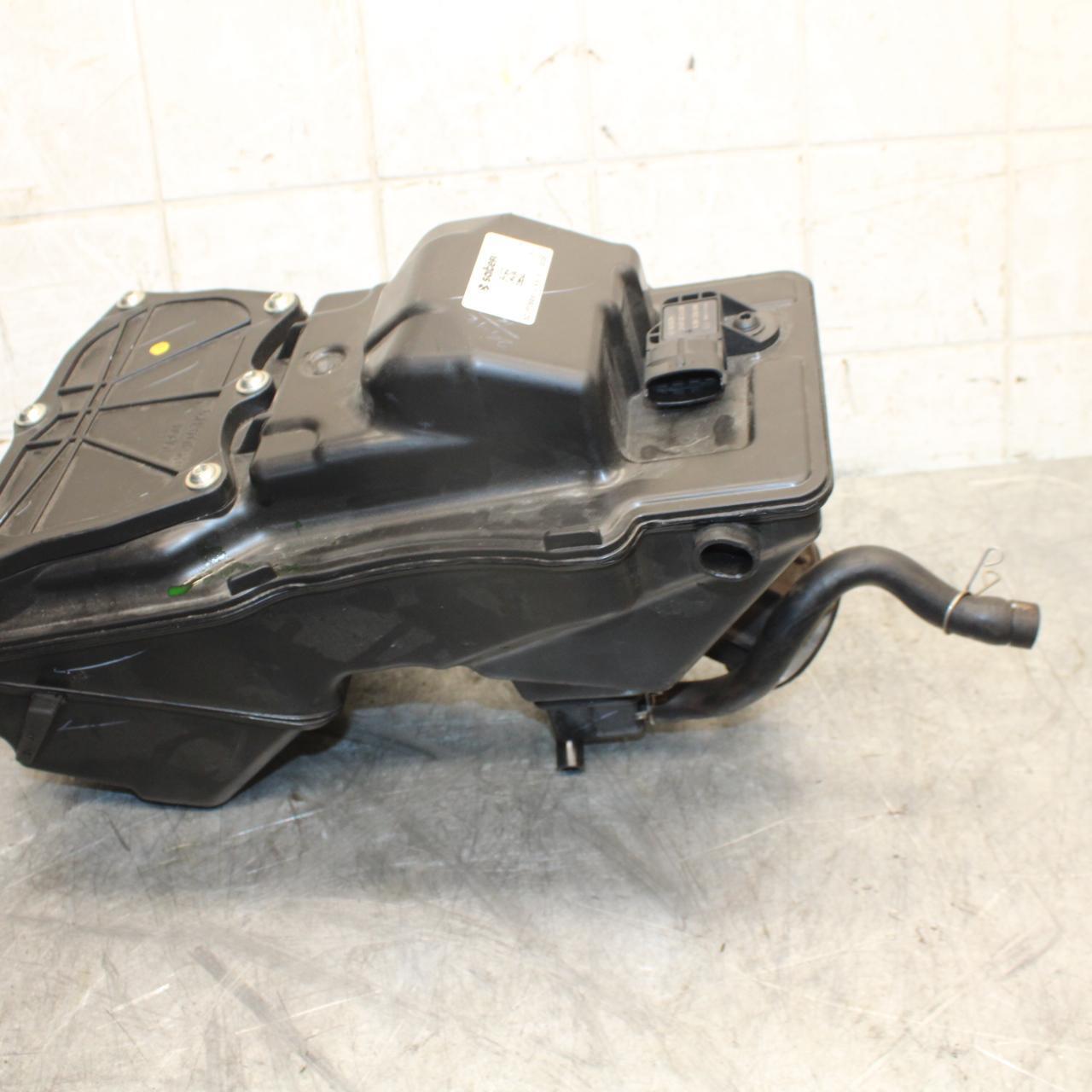 22-23 HUSQVARNA SVARTPILEN 401 AIRBOX AIR INTAKE FILTER BOX BB541
