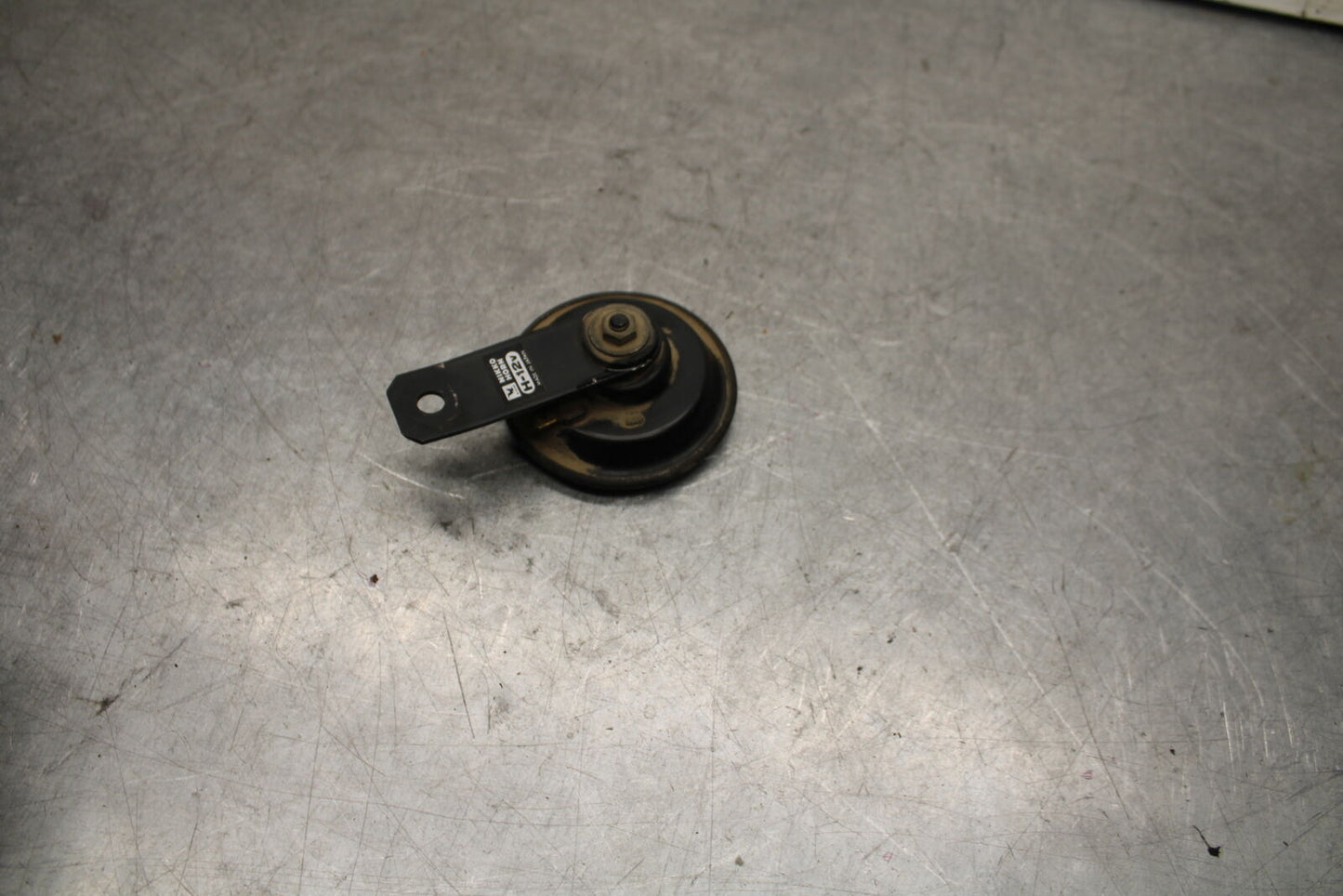 09-11 TRIUMPH DAYTONA 675 HORN SIGNAL BB652