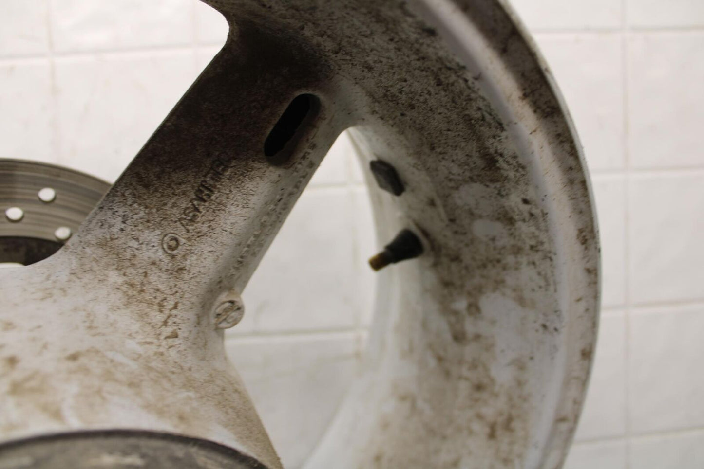 2001 Suzuki GSXR600 REAR WHEEL RIM ROTOR BB59