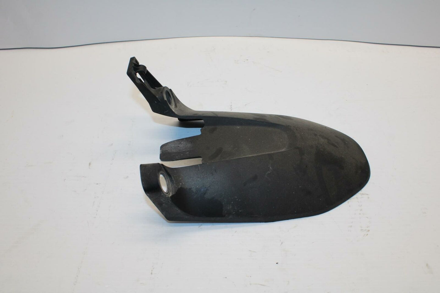 18-20 HUSQVARNA VITPILEN 401 REAR BACK WHEEL TIRE HUGGER FENDER BB248