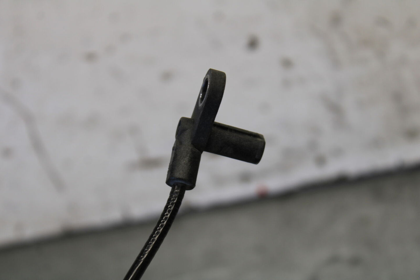 19-22 KAWASAKI Z400 FRONT ABS BRAKE SENSOR BB708