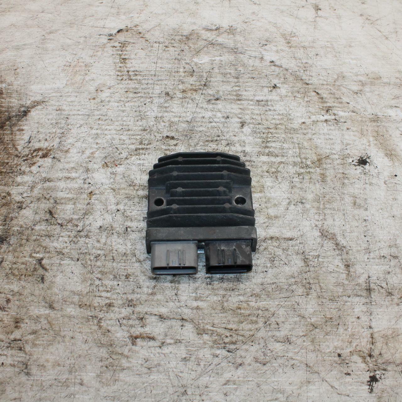 17-19 YAMAHA FZ09 RECTIFIER VOLTAGE REGULATOR BB310