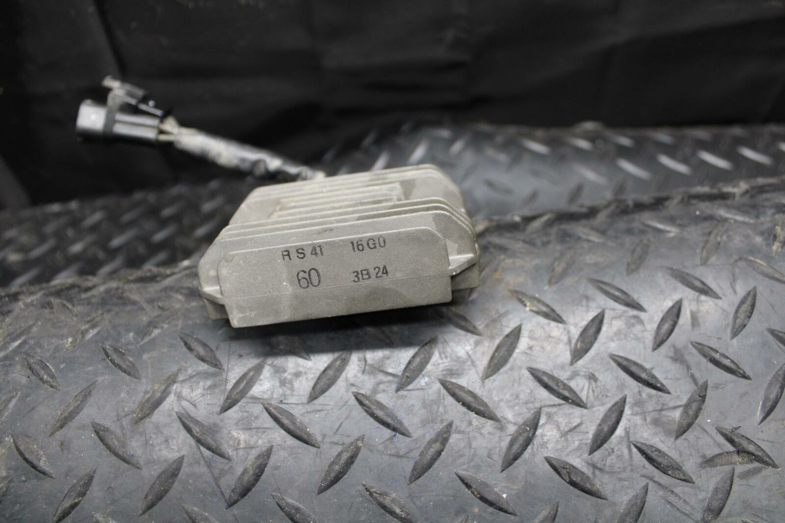 03 SUZUKI SV650S RECTIFIER VOLTAGE REGULATOR 32800-16G00 BB219