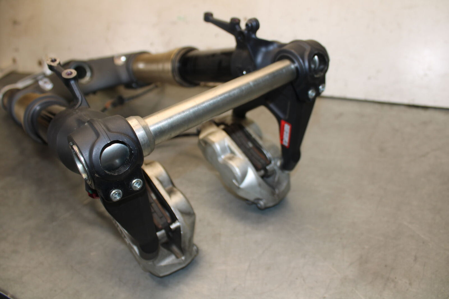 12-15 DUCATI 1199 PANIGALE COMPLETE FRONT END FORKS SUSPENSION TRIPLE BB705