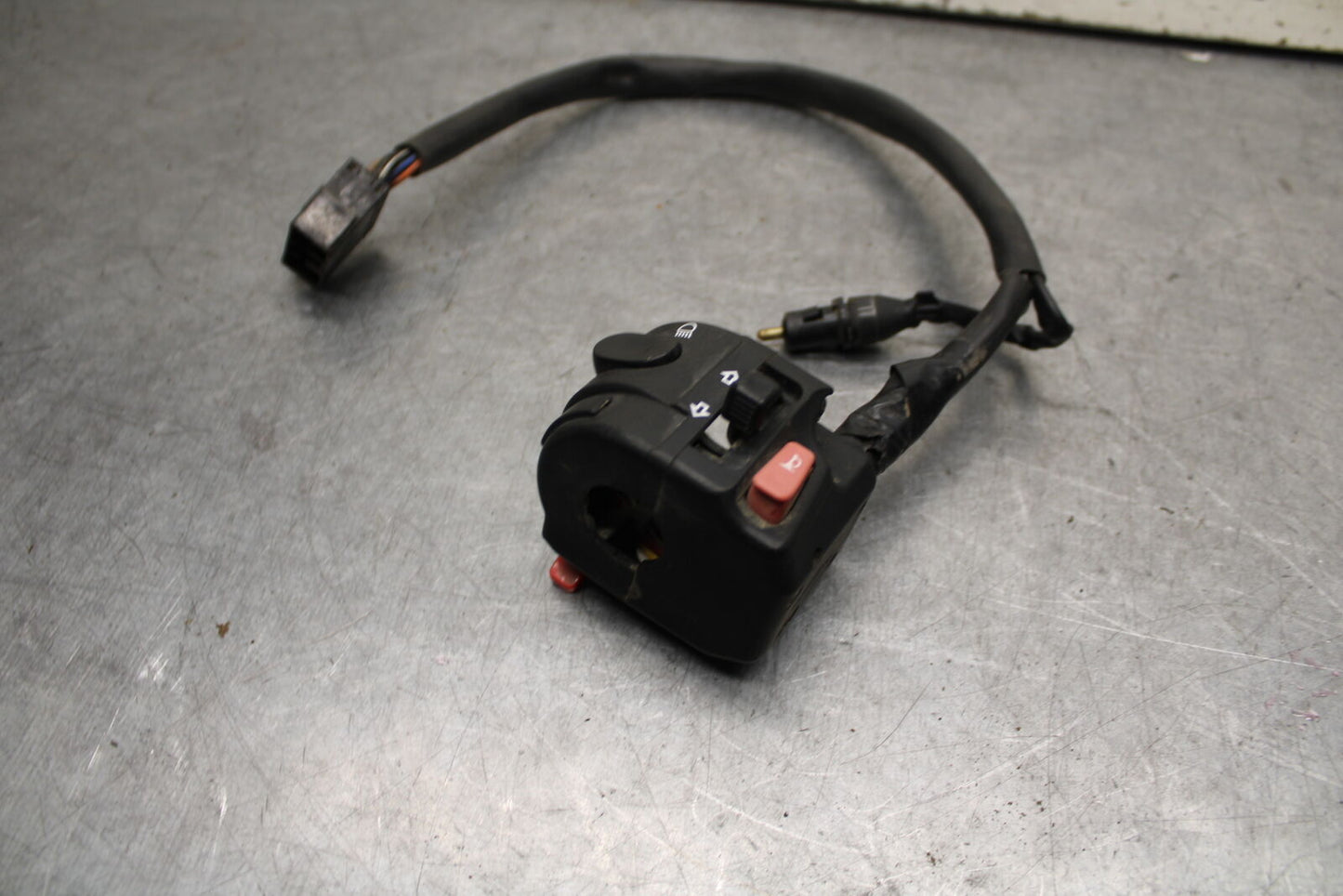 09-11 TRIUMPH DAYTONA 675 LEFT CLIP ON HANDLE HORN SIGNALS SWITCH SWITCHES BB652