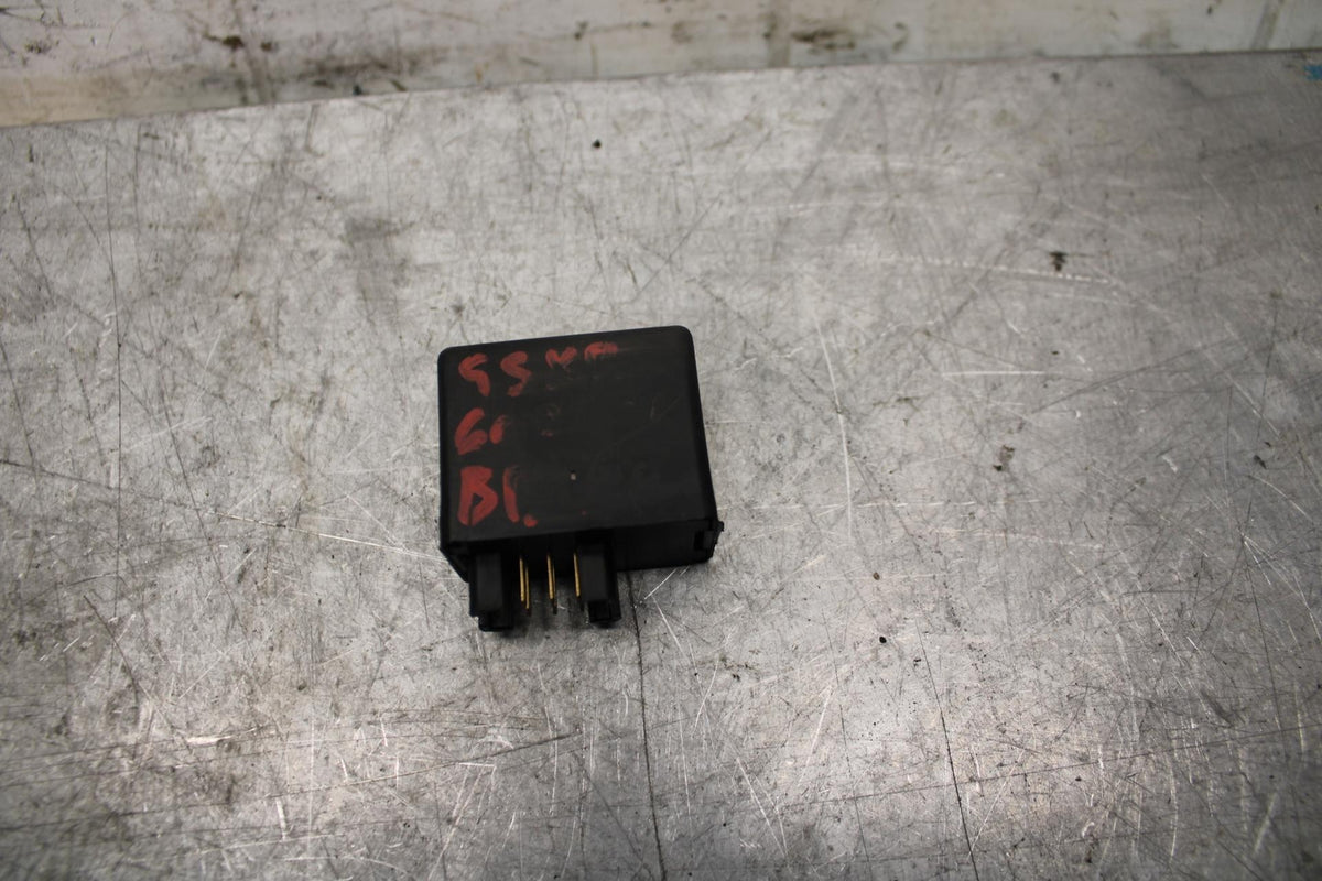 2001 Suzuki GSXR1000 TURN SIGNAL BLINKER RELAY FLASHER SWITCH 38610-03F00 BB52