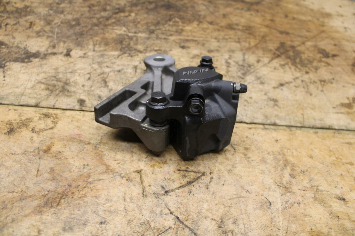 16-18 HONDA CBR500R REAR BACK BRAKE CALIPER W MOUNT BRACKET BB345