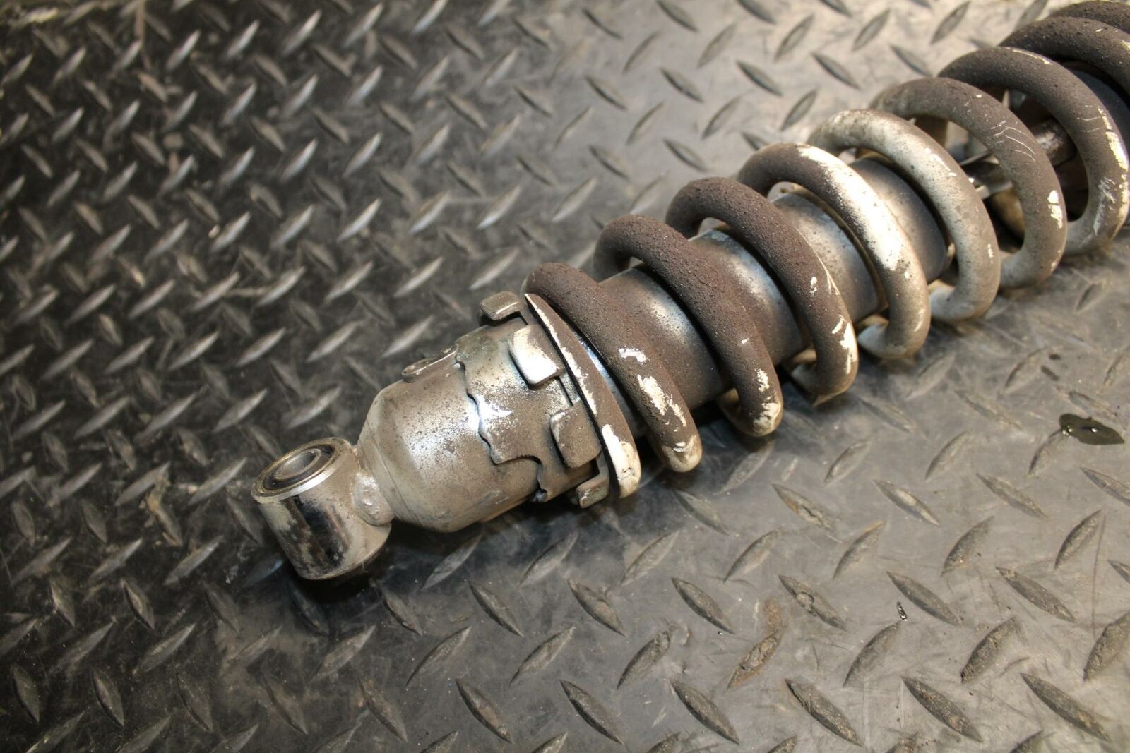 03 SUZUKI SV650S REAR BACK SHOCK ABSORBER SUSPENSION 62100-17G30-28W BB219