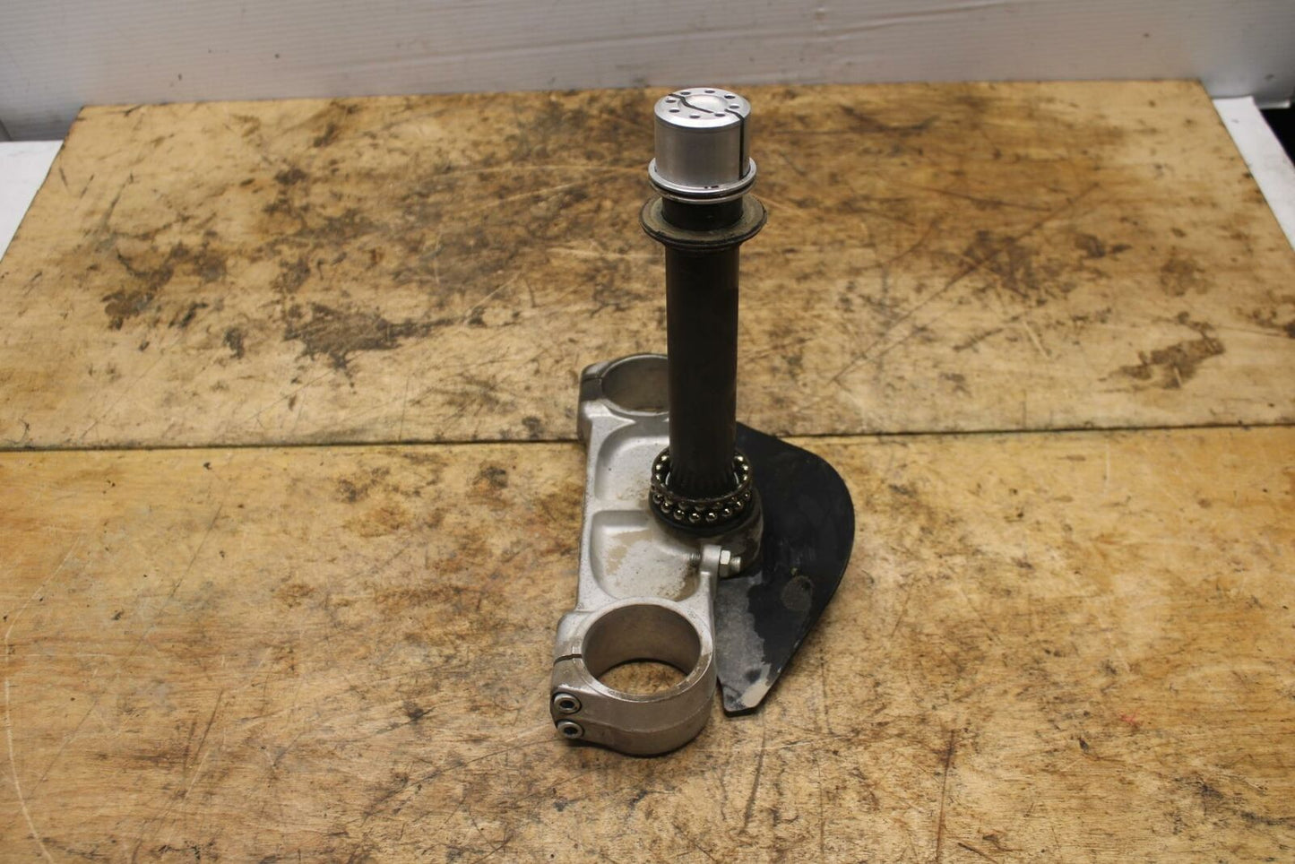 04-07 DUCATI ST3 FRONT FORKS CLAMP LOWER TRIPLE TREE STEM BB347