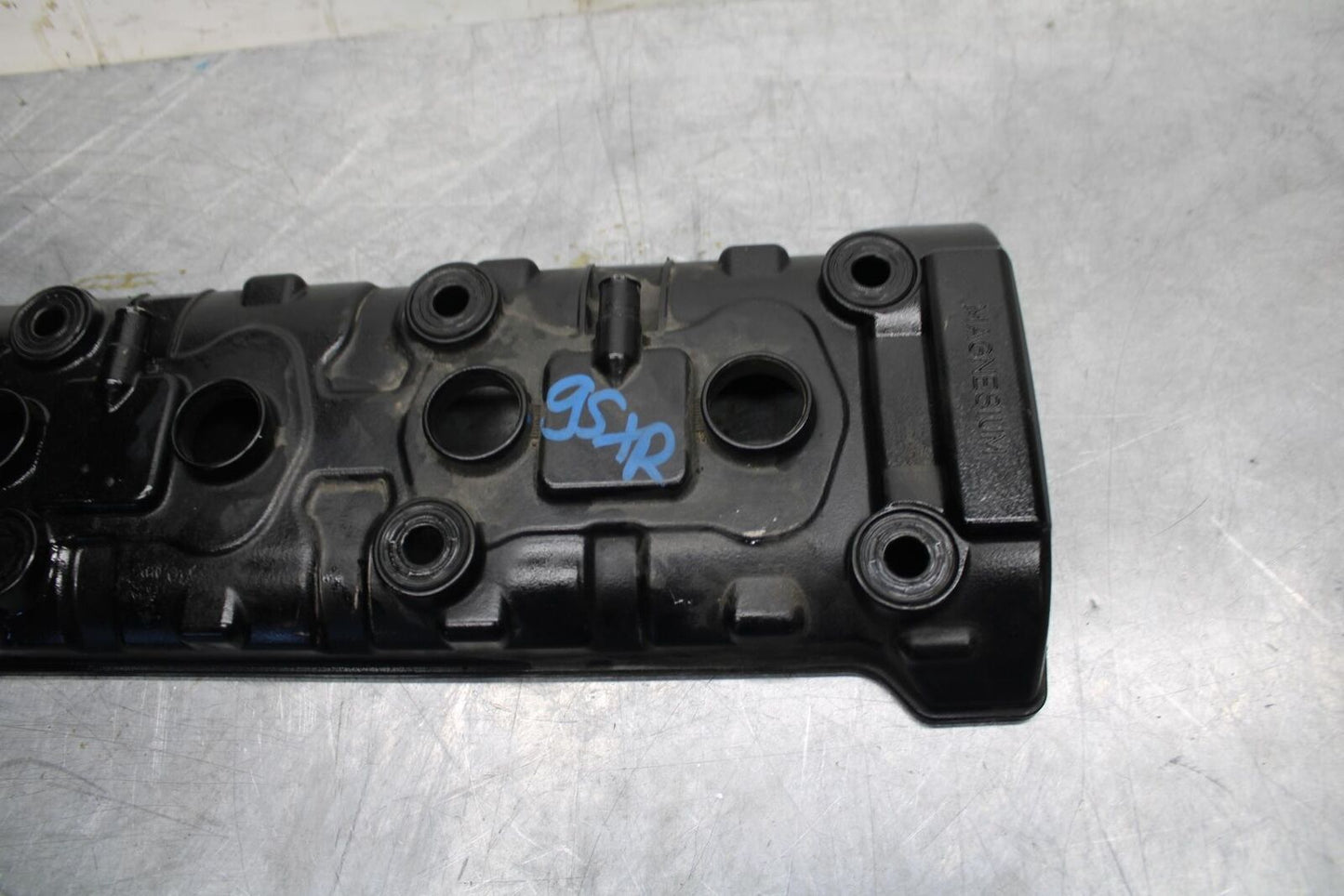 04-05 SUZUKI GSXR600 ENGINE TOP END CYLINDER HEAD COVER 11171-29G00 BB329
