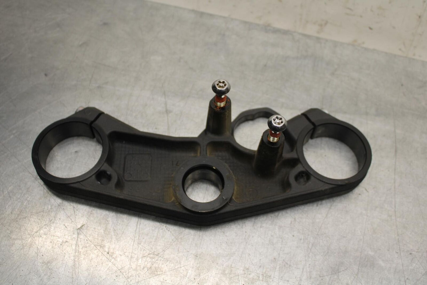 2015 Suzuki GSXR750 FORKS UPPER TRIPLE TREE CLAMP 51311-01H00 BB595