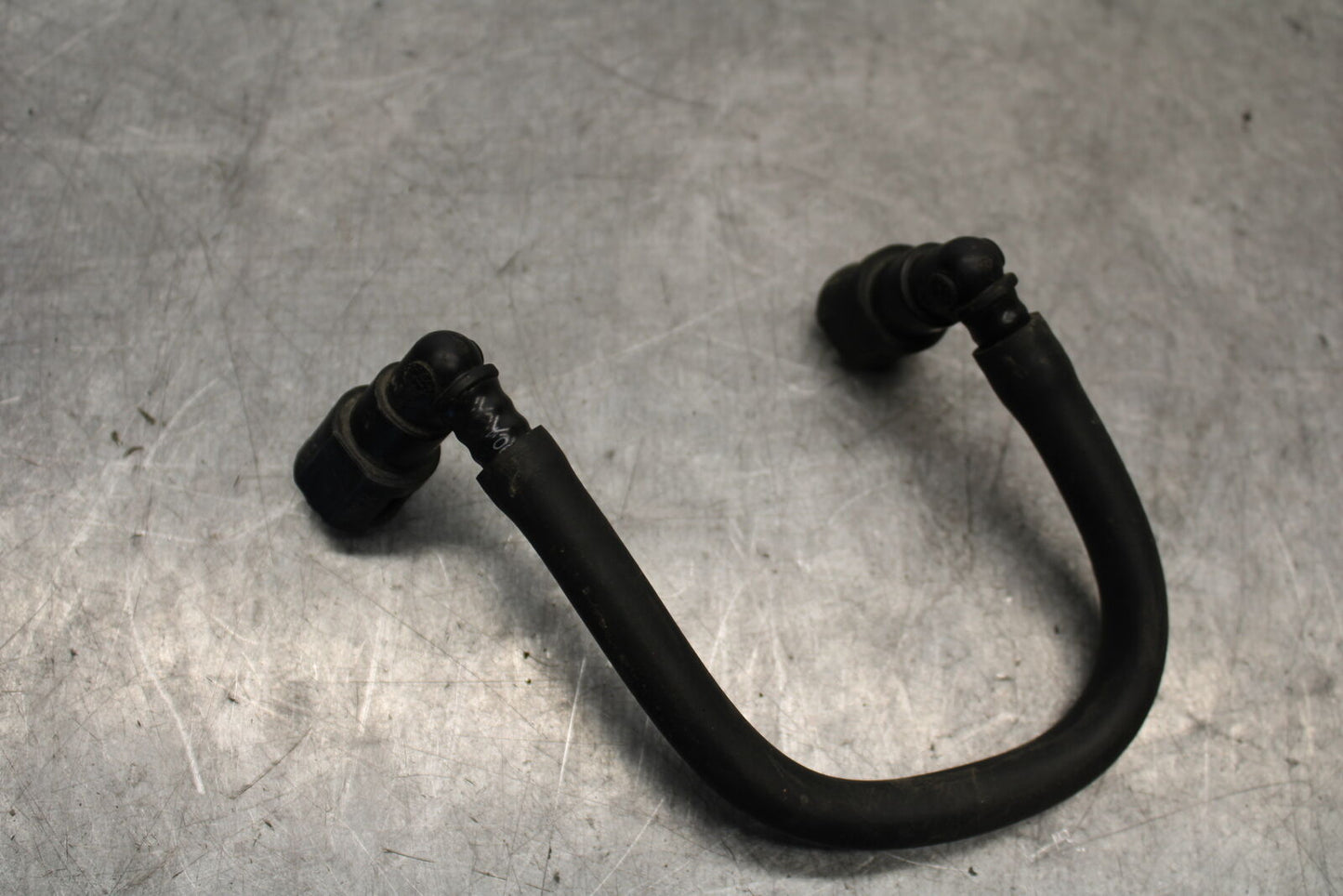 04-05 SUZUKI GSXR600 FUEL HOSE GAS LINE TUBE PIPE 15810-18G00 BB658
