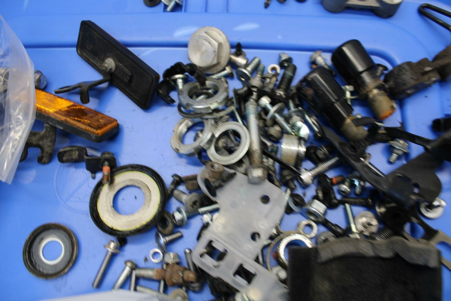 17-19 YAMAHA FZ09 ENGINE MOUNTING BOLTS MOTOR SCREWS BB310