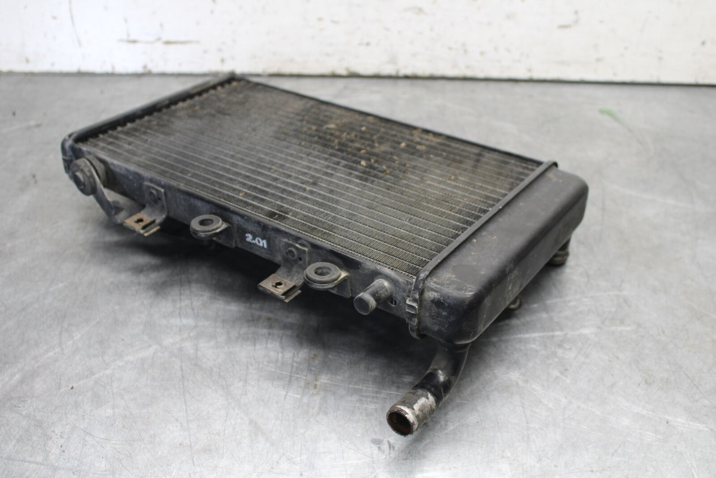 01-06 TRIUMPH TIGER 955I ENGINE RADIATOR MOTOR COOLER COOLING RADIATER BB693