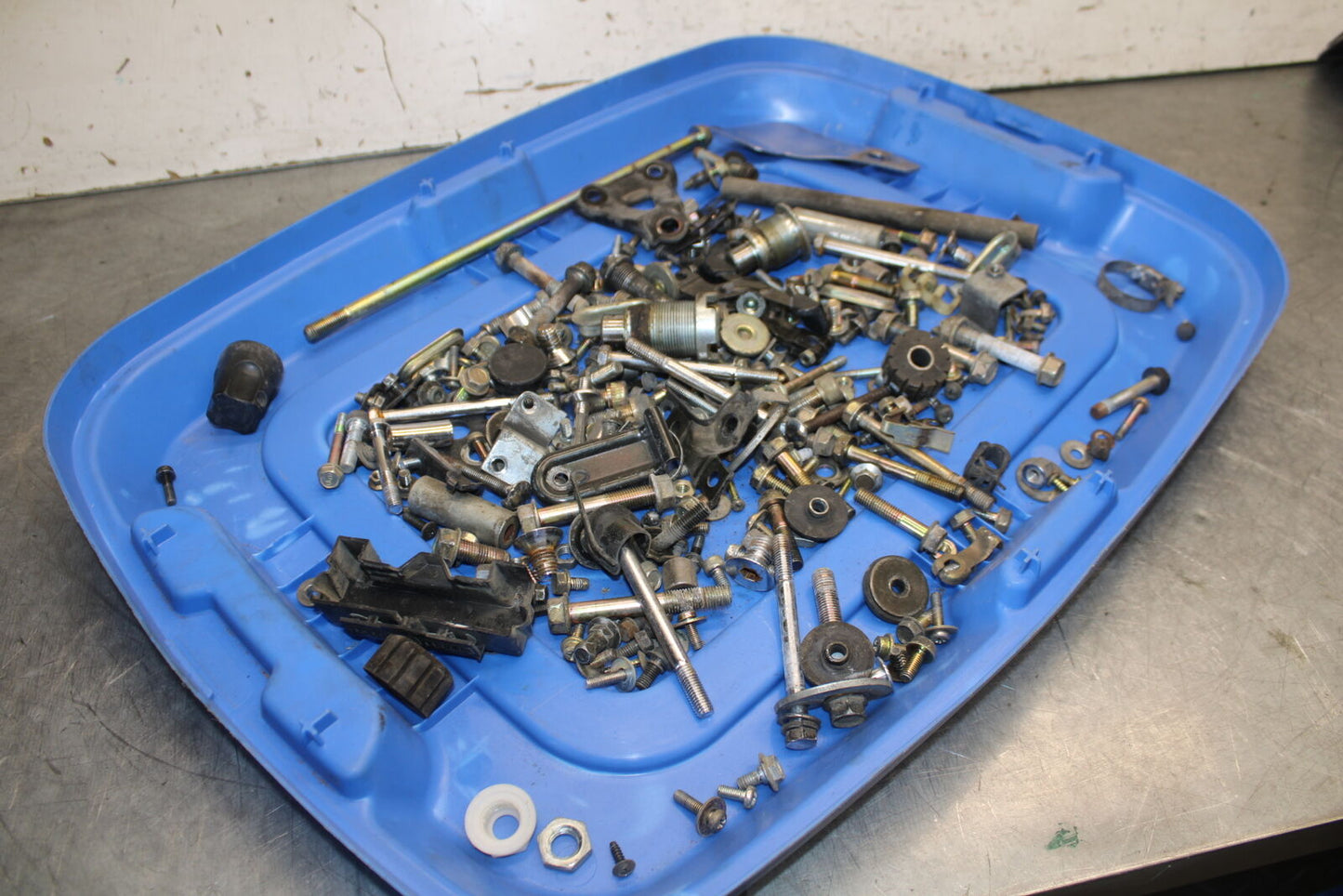93-00 HONDA GOLDWING 1500 GL1500SE MOUNTING BOLTS HARDWARE MOTOR SCREWS BB700