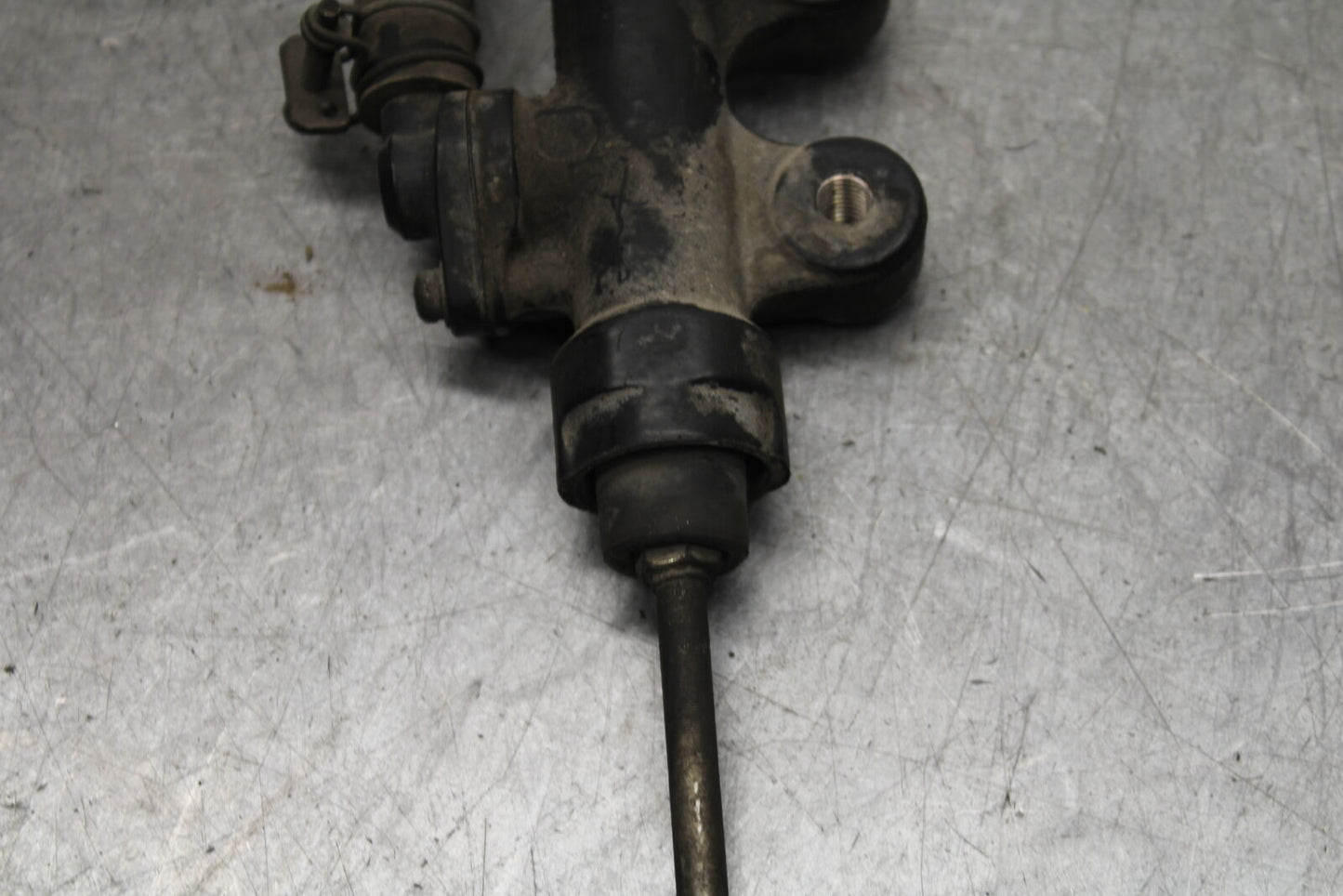 85-86 SUZUKI MADURA 1200 REAR BACK BRAKE MASTER CYLINDER W RESERVOIR BB691