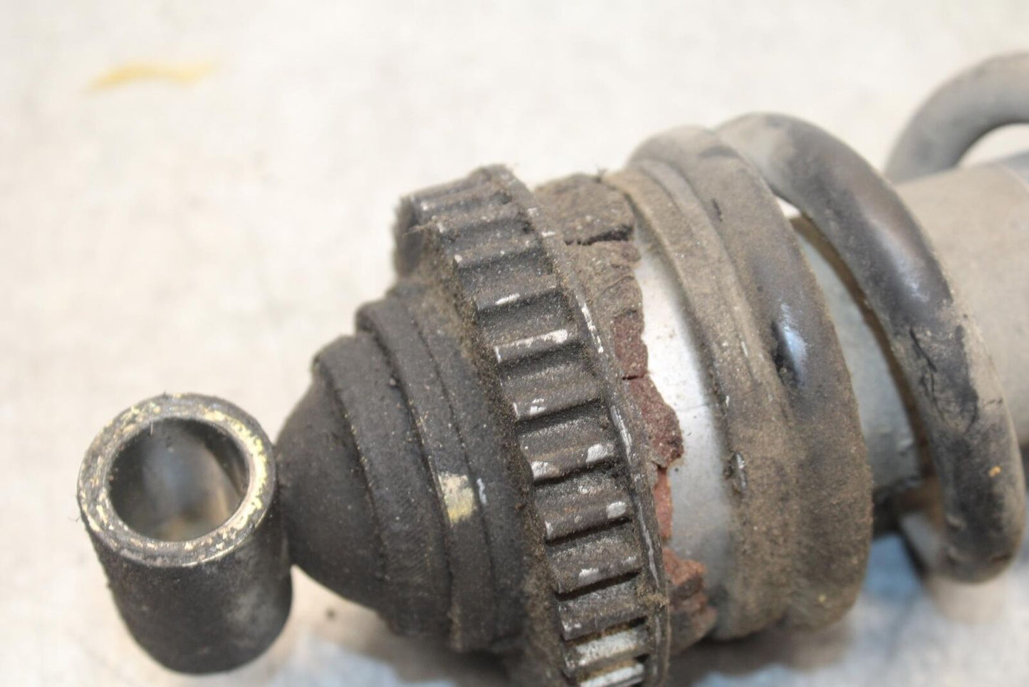 1988 Yamaha FZ600 REAR BACK SHOCK ABSORBER SUSPENSION BB601
