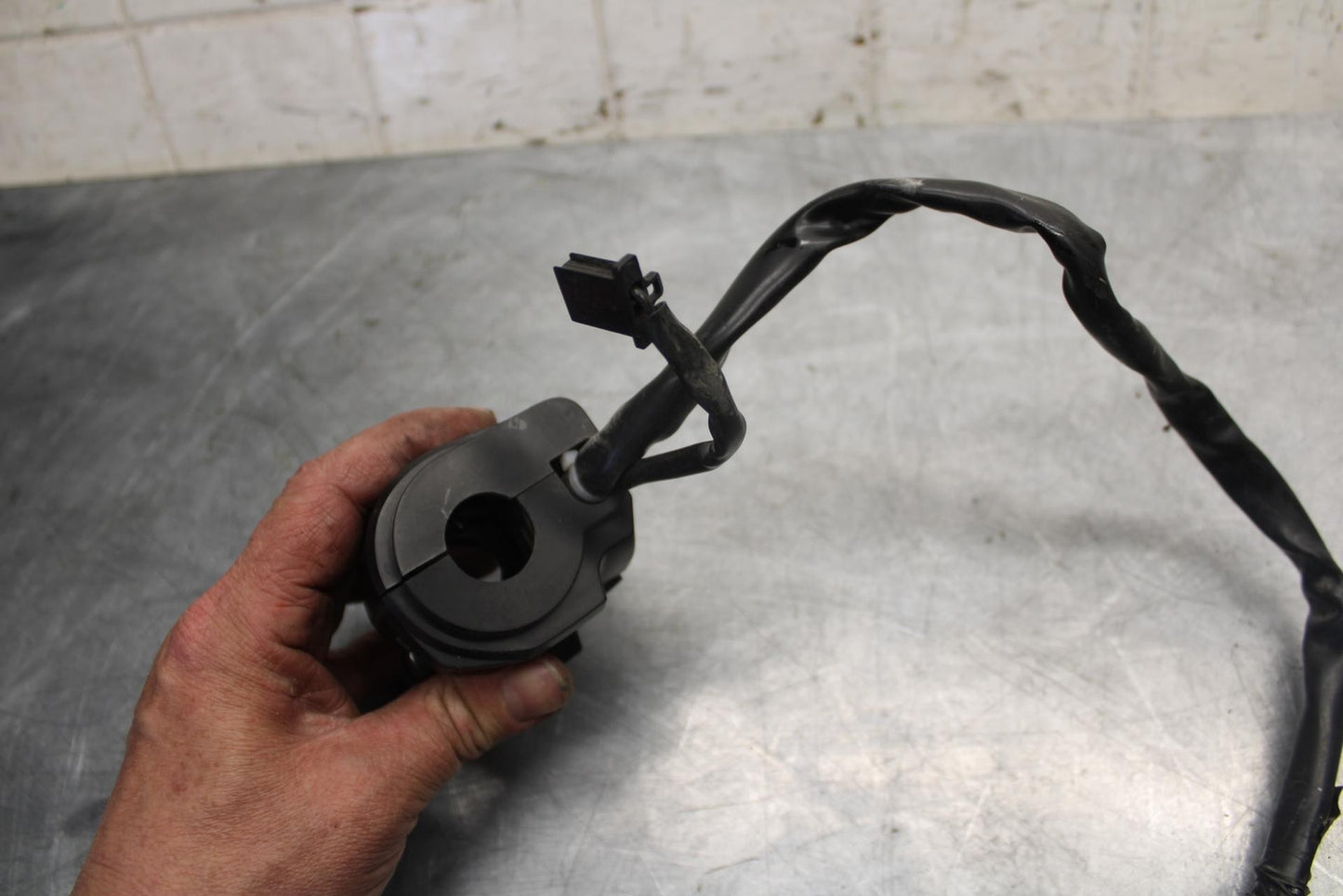 2015 Kawasaki Ninja 300 EX300B ABS LEFT CLIP ON HANDLE HORN SIGNALS SWITCH BB518